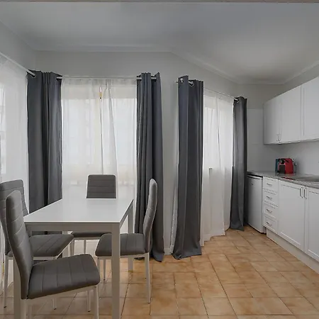 Arnaldo's Apartment